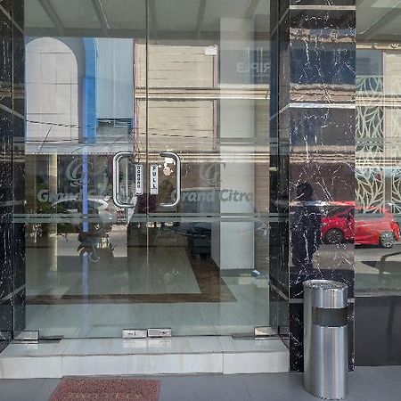 Collection O 1301 Hotel Grand Citra Macasar Exterior foto
